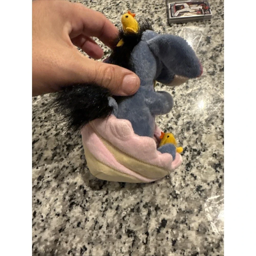 Disney Store Eeyore Bean Bag In An‎ Egg Shell W/ Baby Chicks Easter 7